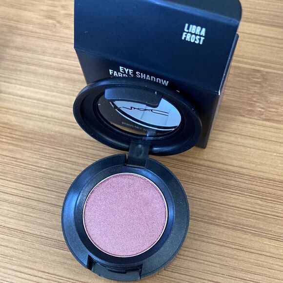 Mac Eye Shadow Frosts-Amber Lights, Steamy, & Libra - Picture 8 of 9